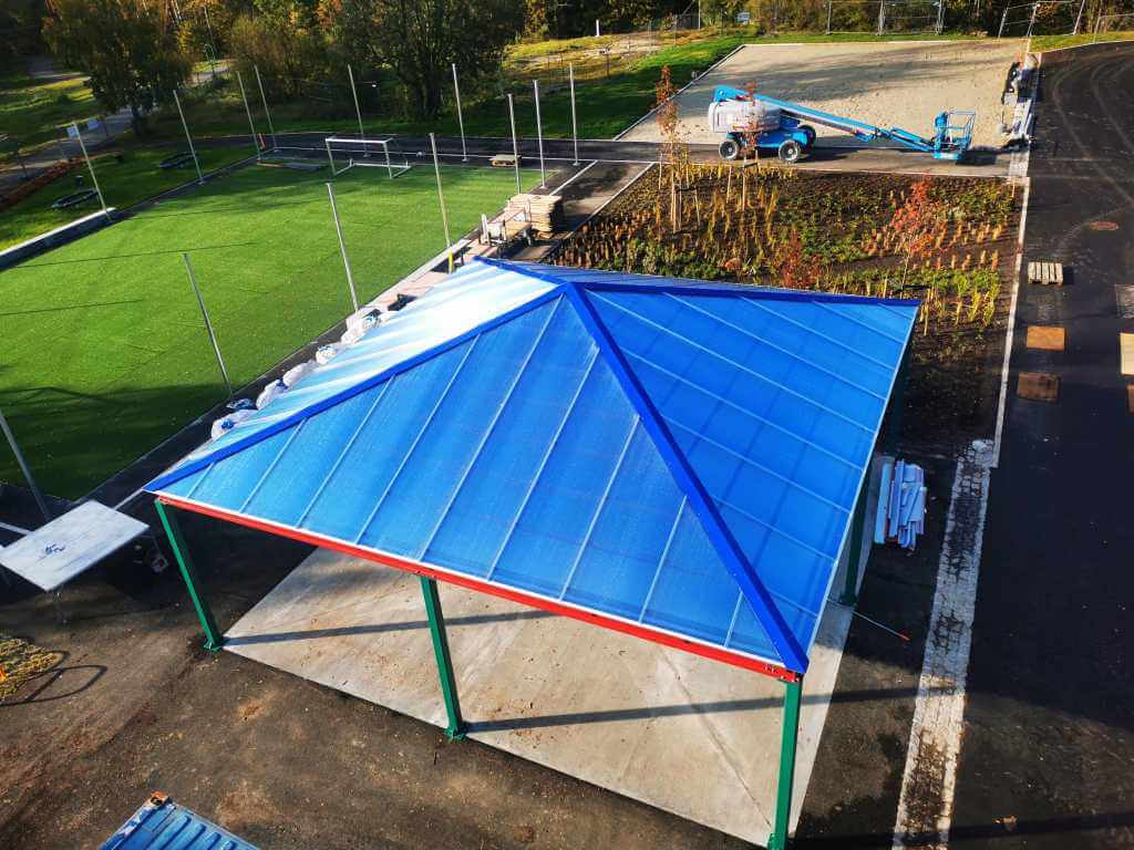 Blue multiwall polycarbonate pergola
